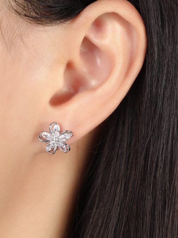 Brinco Flor Prata com Strass - Imagem 2