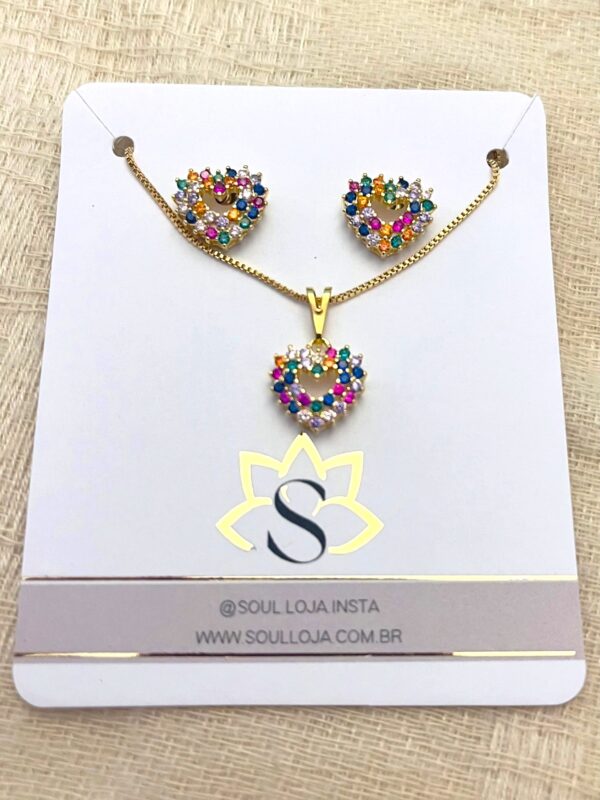 Conjunto Colar e Brincos Coração Colorido Ouro - Imagem 3