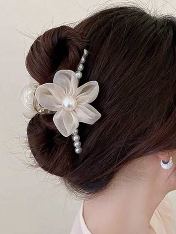 Presilha Flor Organza e Pérolas